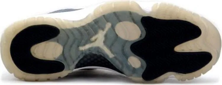 Air Jordan 11 Retro Low Snakeskin sneakers, white