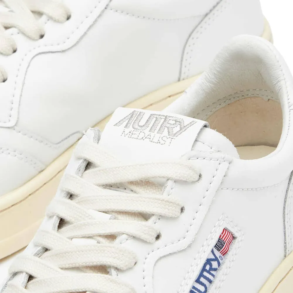 Autry Medalist Low Sneakers