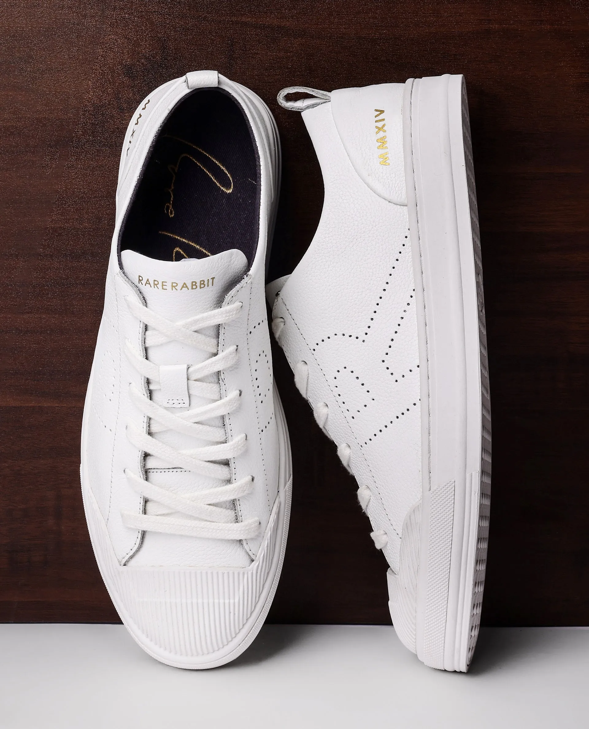 Rare Rabbit Mens Sauron Pro White Premium Milled Leather Lace Up Low Top Round Toe Sneaker Shoes